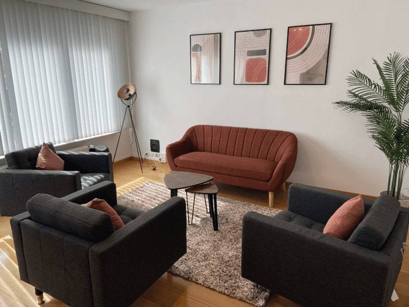 Office 1 office for rent Ixelles Avenue Louise 2